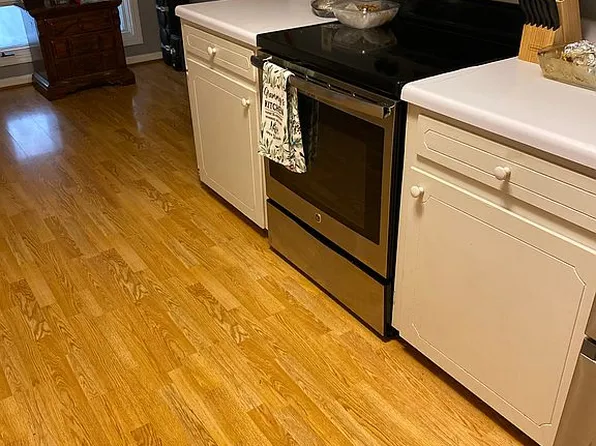 51 Wildwood Ln, Lugoff, SC 29078