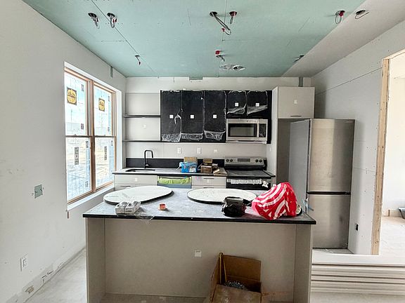 4th image of 82 Stockholm St #4A