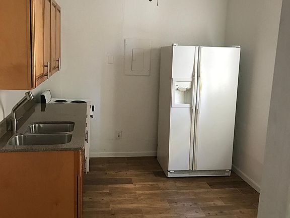 4th image of 511 4th Ave S Unit 2