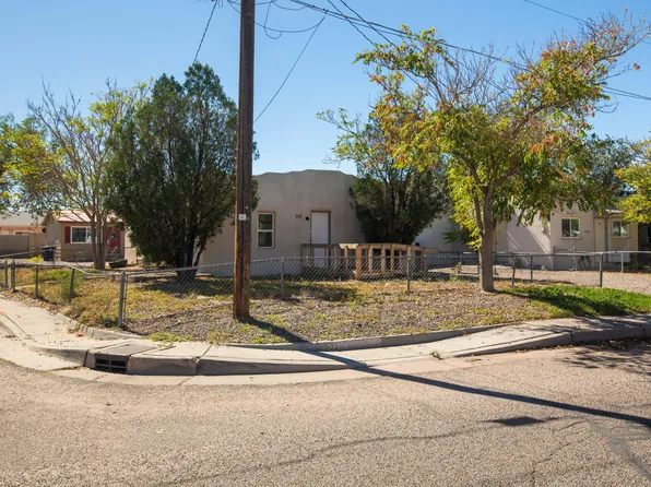 502 Headingly Ave NW, Albuquerque, NM 87107