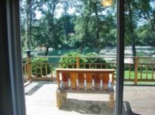 200 Rivershore Dr, Roseburg, OR 97470