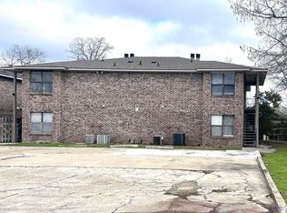 813 Hammond Manor Dr, Baton Rouge, LA 70816