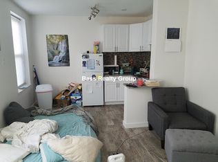 1353 W Greenleaf Ave #36, Chicago, IL 60626