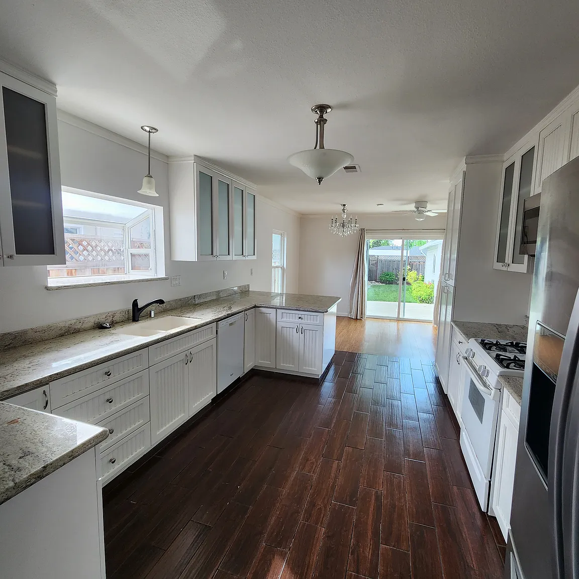 814 Roosevelt Ave photo 1