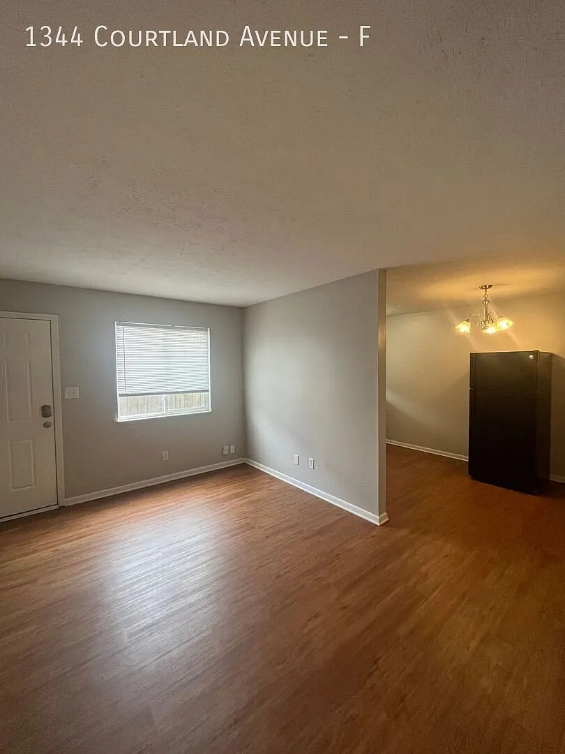 1BD/1BA Near the Short North & Campus! — Photo 4