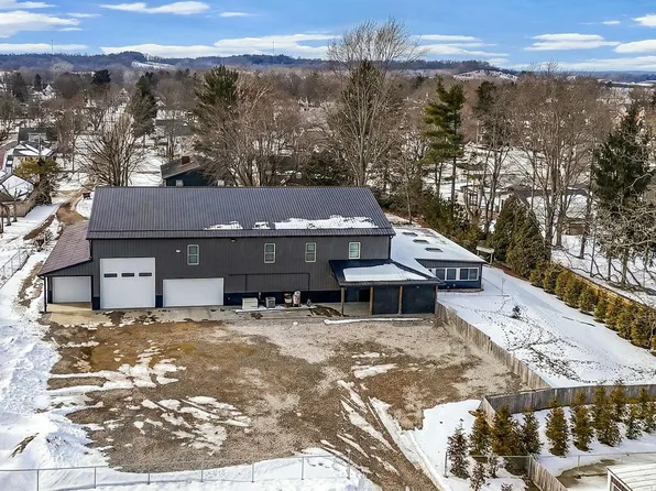 427 Maple Ave, Utica, OH 43080