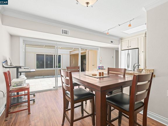 4th image of 2308 Pine Knoll Dr Unit 3
