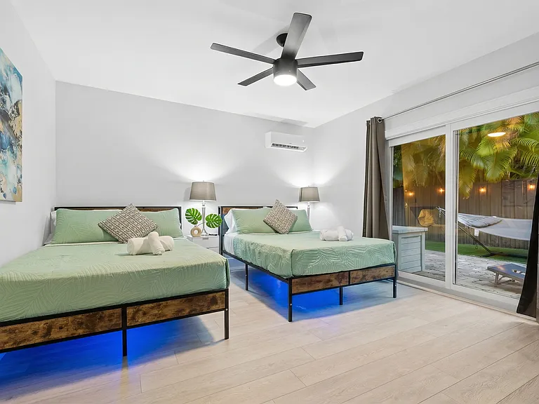 1217 Seabreeze Blvd — Photo 31