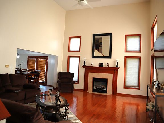 2nd image of 4621 Newberry Ave