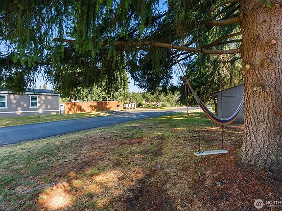 5th image of 1024 Lincoln Avenue E