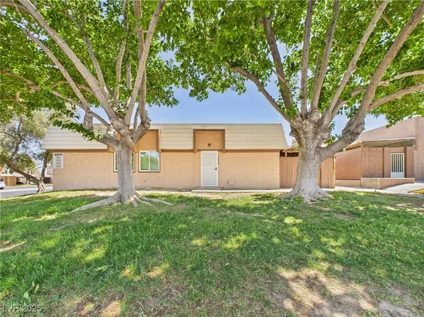 3654 Villa Knolls South Dr, Las Vegas, NV 89120