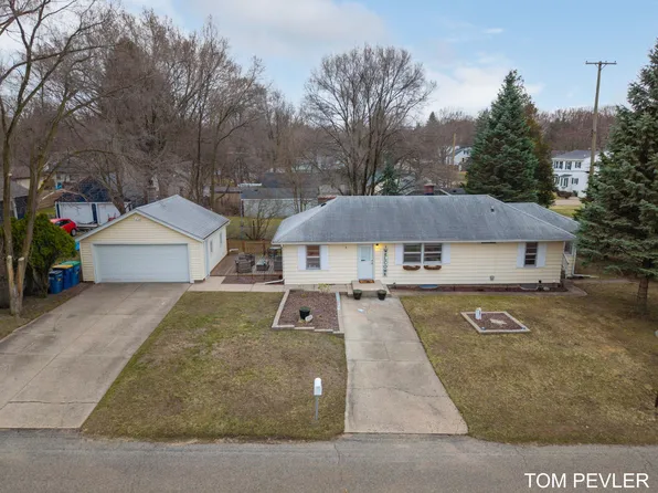 2208 Dawson Ave NE, Grand Rapids, MI 49505