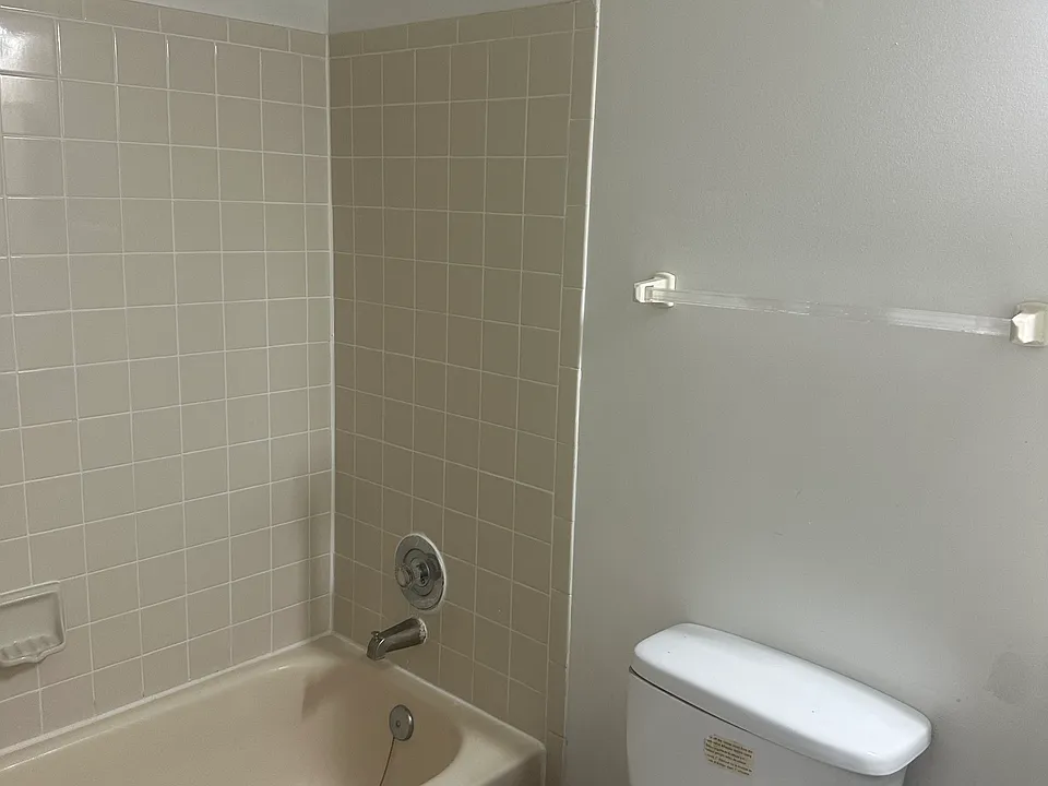 3807 Salemway Ct