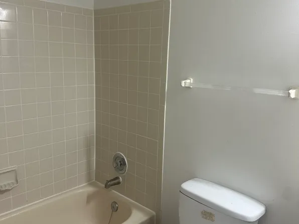3807 Salemway Ct, Woodbridge, VA 22192