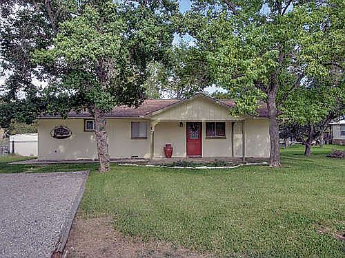 1st image of 109 Thunderbird Ln