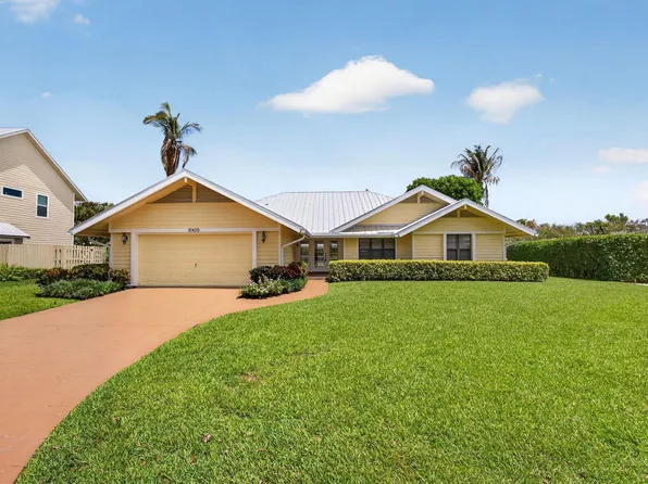 10420 SE Jupiter Narrows Dr, Hobe Sound, FL 33455