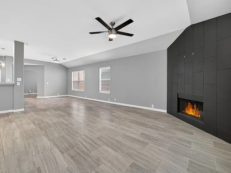 3950 Canyon Pkwy — Photo 12