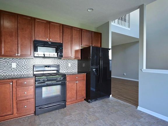 3rd image of 9772 Blue Violet Dr