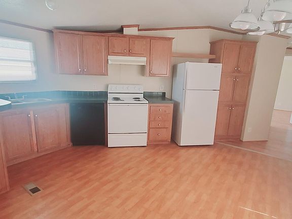 5th image of 1504 N Winfree St #19