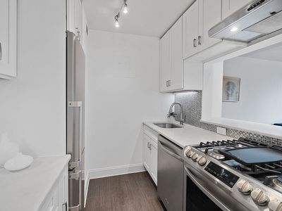 245 E 54th St APT 23H, Manhattan, NY, 10022
