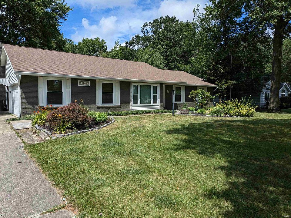 2nd image of 1304 Ludwig Park Dr