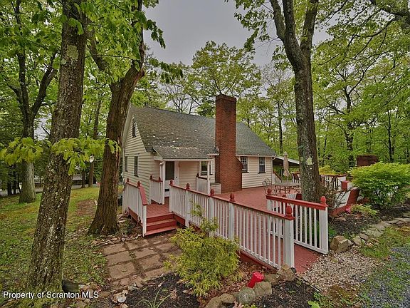 3rd image of 44 E Shore Dr