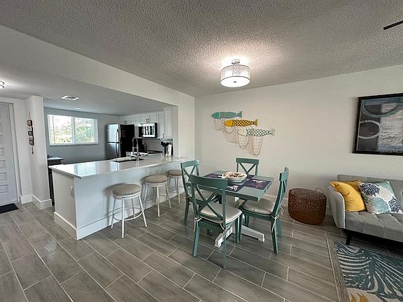 4th image of 301 87th Ave APT 203
