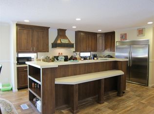 337 Ridgewood Dr, Richlands, NC 28574