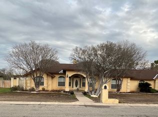 307 Quail Creek Dr, Del Rio, TX 78840