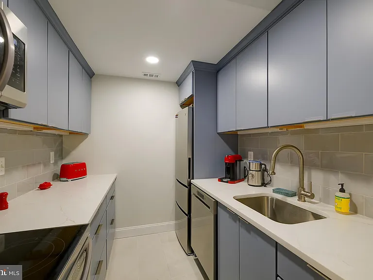 226 3rd St NE #35 — Photo 8