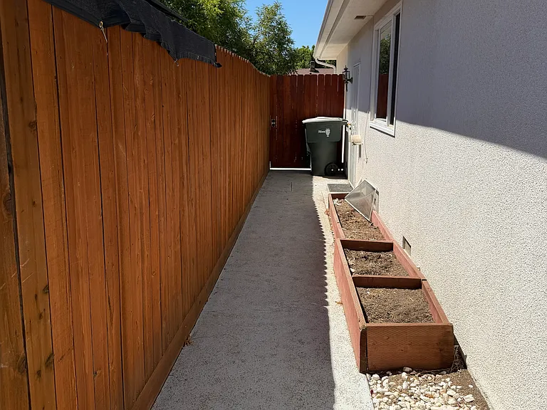 1484 E Sample Ave — Photo 18