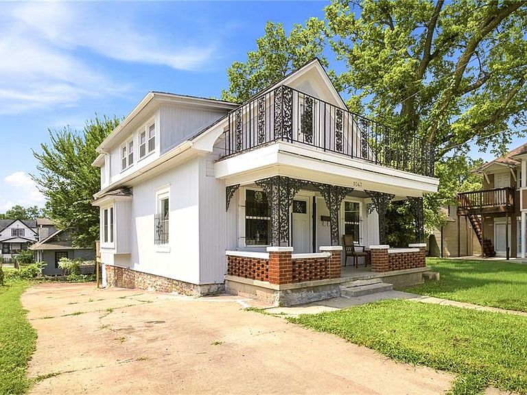 Listing photo 3