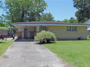 9260 2nd St, River Ridge, LA 70123