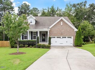 1903 Abniki Dr, Fuquay Varina, NC 27526