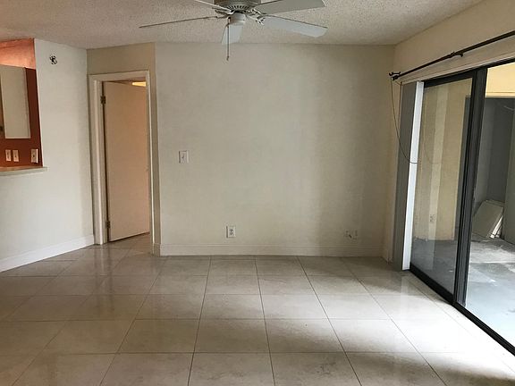 3rd image of 9999 Summerbreeze Dr APT 405