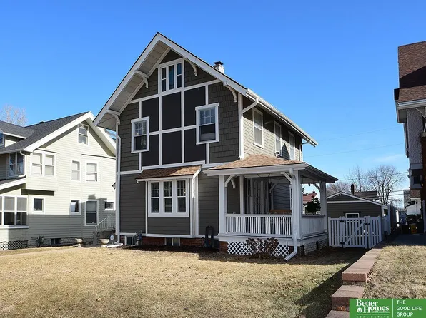 2211 Hanscom Blvd, Omaha, NE 68105