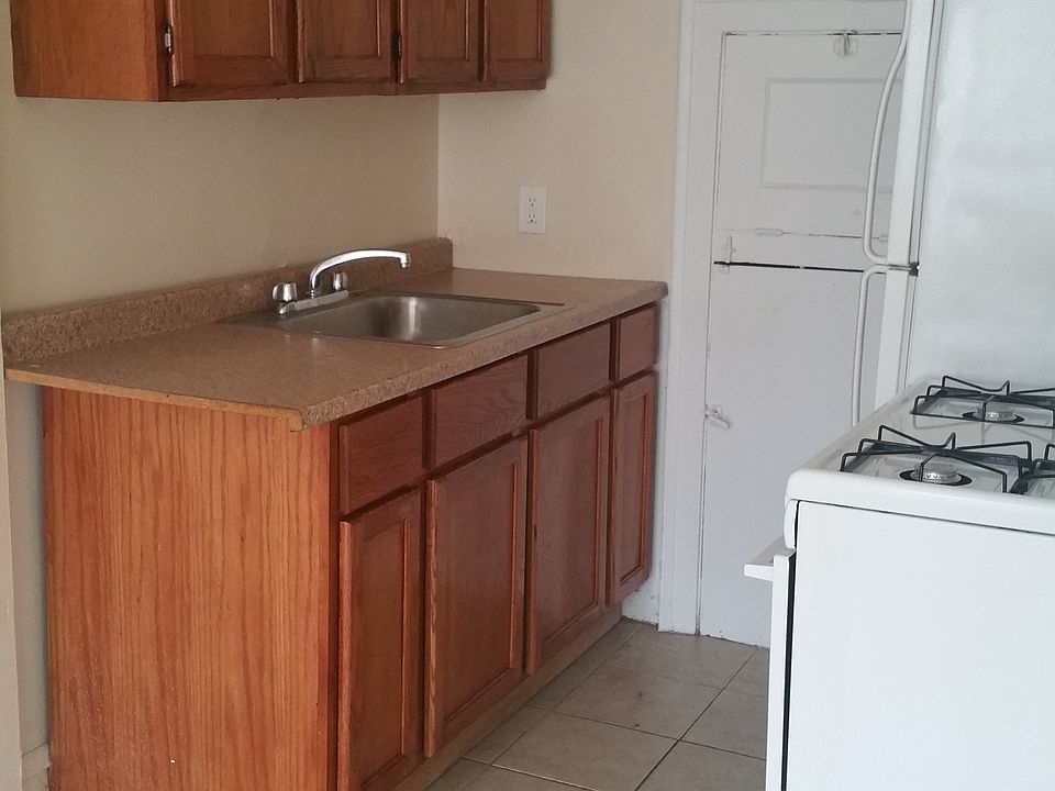 1st image of 5465 S Everett Ave APT 307