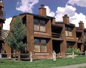 2 bed, 1018 sqft, $3,000 — Photo 2