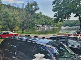 1531 Cozy Cove Rd, Sunrise Beach, MO 65079