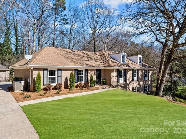 201 Glen Oaks Rd, Charlotte, NC 28270