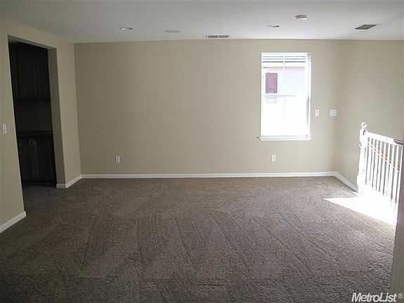 5th image of 254 W Fauna Ave