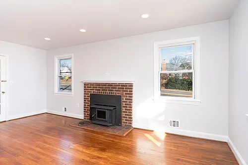 10026 Lorain Ave Photo 1