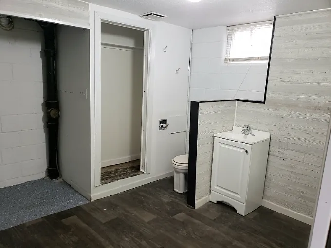 5628 S 51st Ave — Photo 15