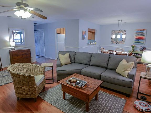 4th image of 2412 Ryan Pl