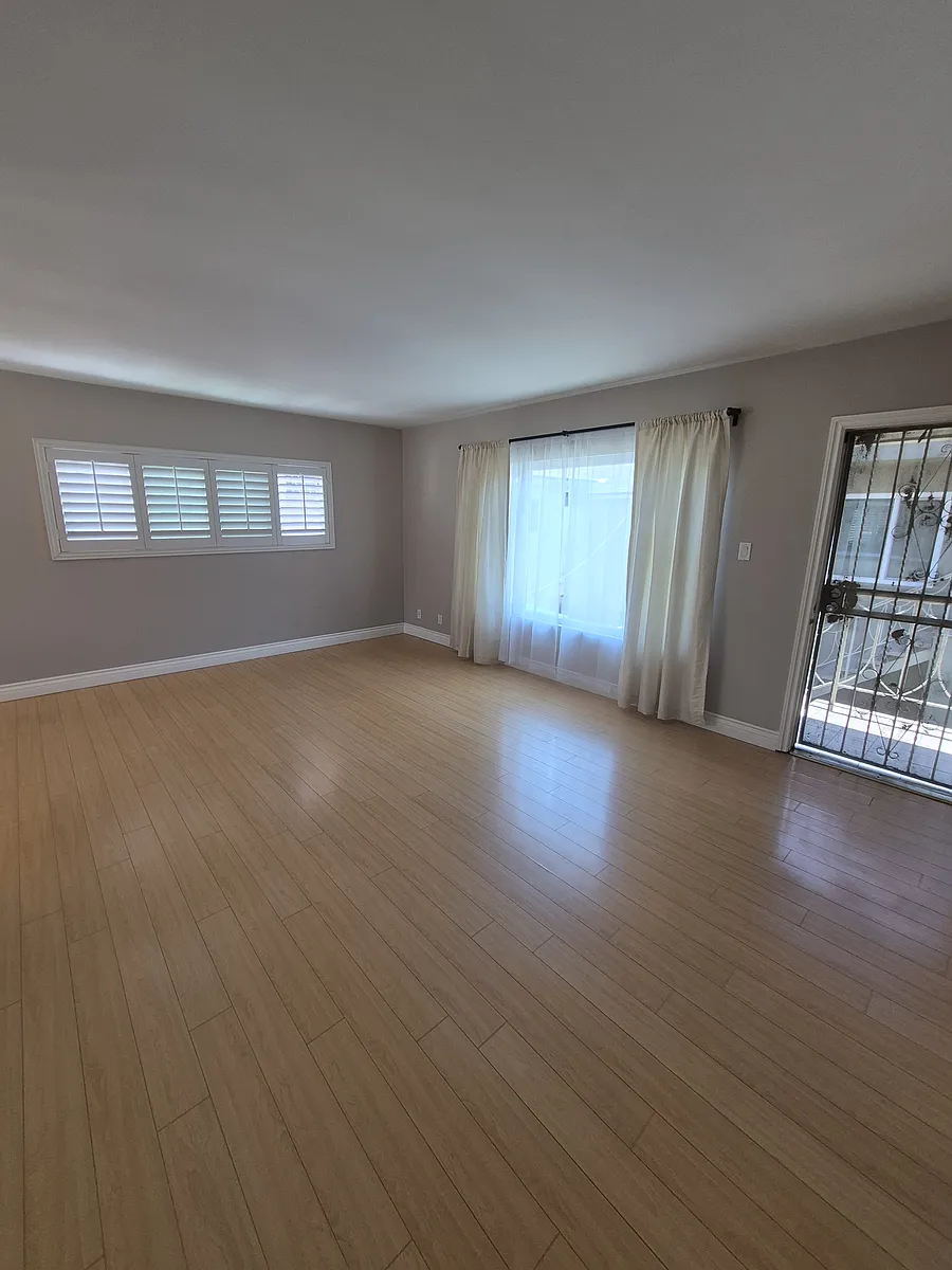 Spacious Living Room - 3125 E 3rd St #3125
