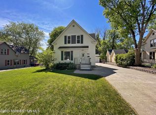 921 N Vine St, Fergus Falls, MN 56537