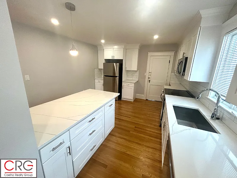 2 bed, 1100 sqft, $3,500 — Photo 4