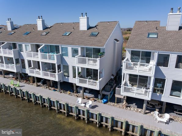 389 Bay Shore Dr APT 7, Barnegat, NJ 08005