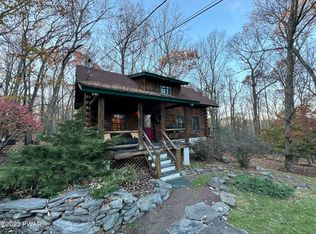 104 Stratton Ln, Tafton, PA 18464