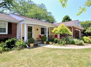 23704 W Manor Dr, Genoa, OH 43430